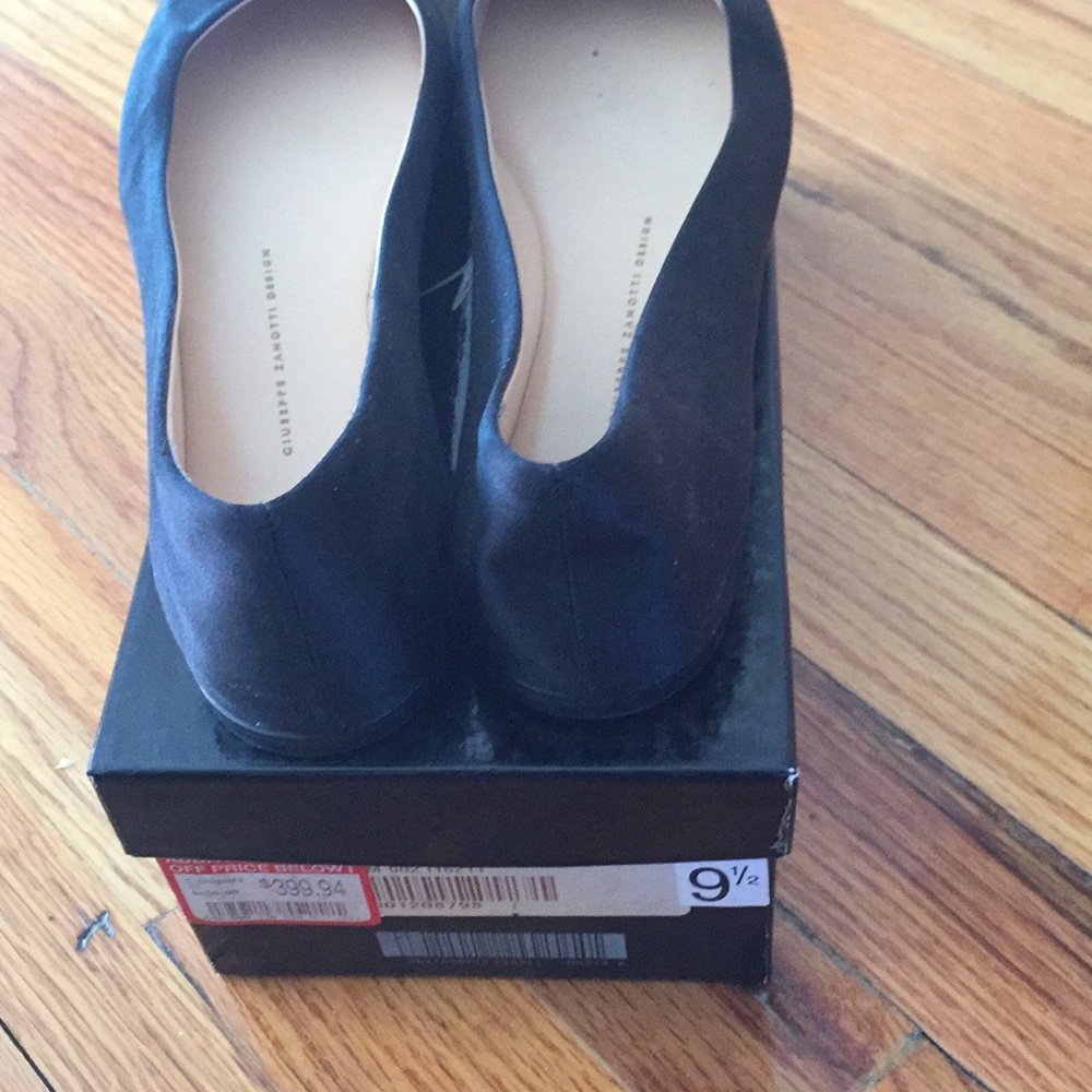 Giuseppe Zanotti brand new flats with box sz 39.5 - Picture 6 of 6